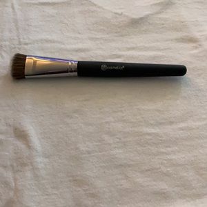 BH Cosmetics PRO Brush #19